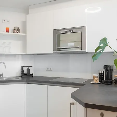 Untersee-Suite Istayunixi Seenaehe-Terrasse-Workspace-Netflix-Parkplatz Radolfzell am Bodensee Exterior foto
