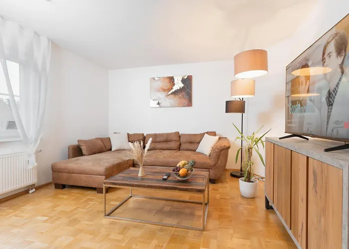 Untersee-Suite Istayunixi Seenaehe-Terrasse-Workspace-Netflix-Parkplatz