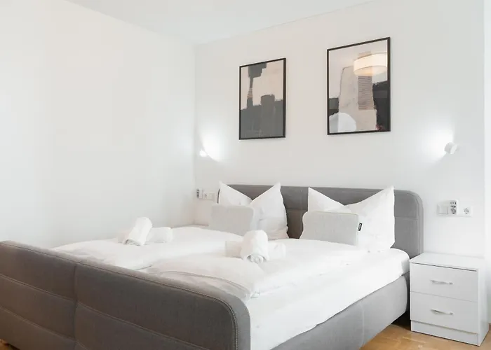 Untersee-Suite Istayunixi Seenaehe-Terrasse-Workspace-Netflix-Parkplatz