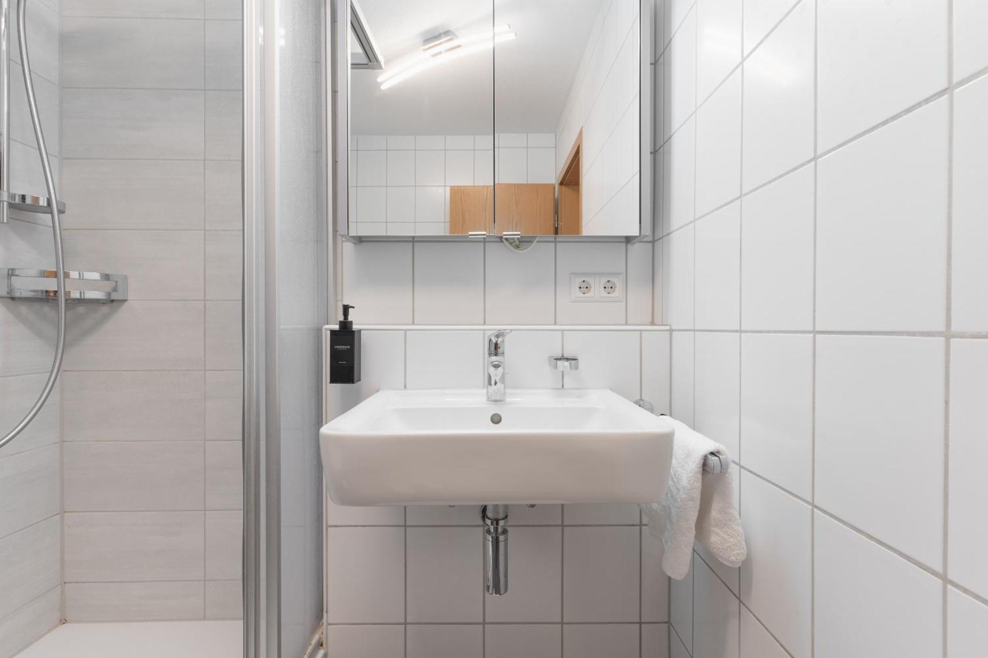 Untersee-suite Istayunixi Seenaehe-terrasse-workspace-netflix-parkplatz