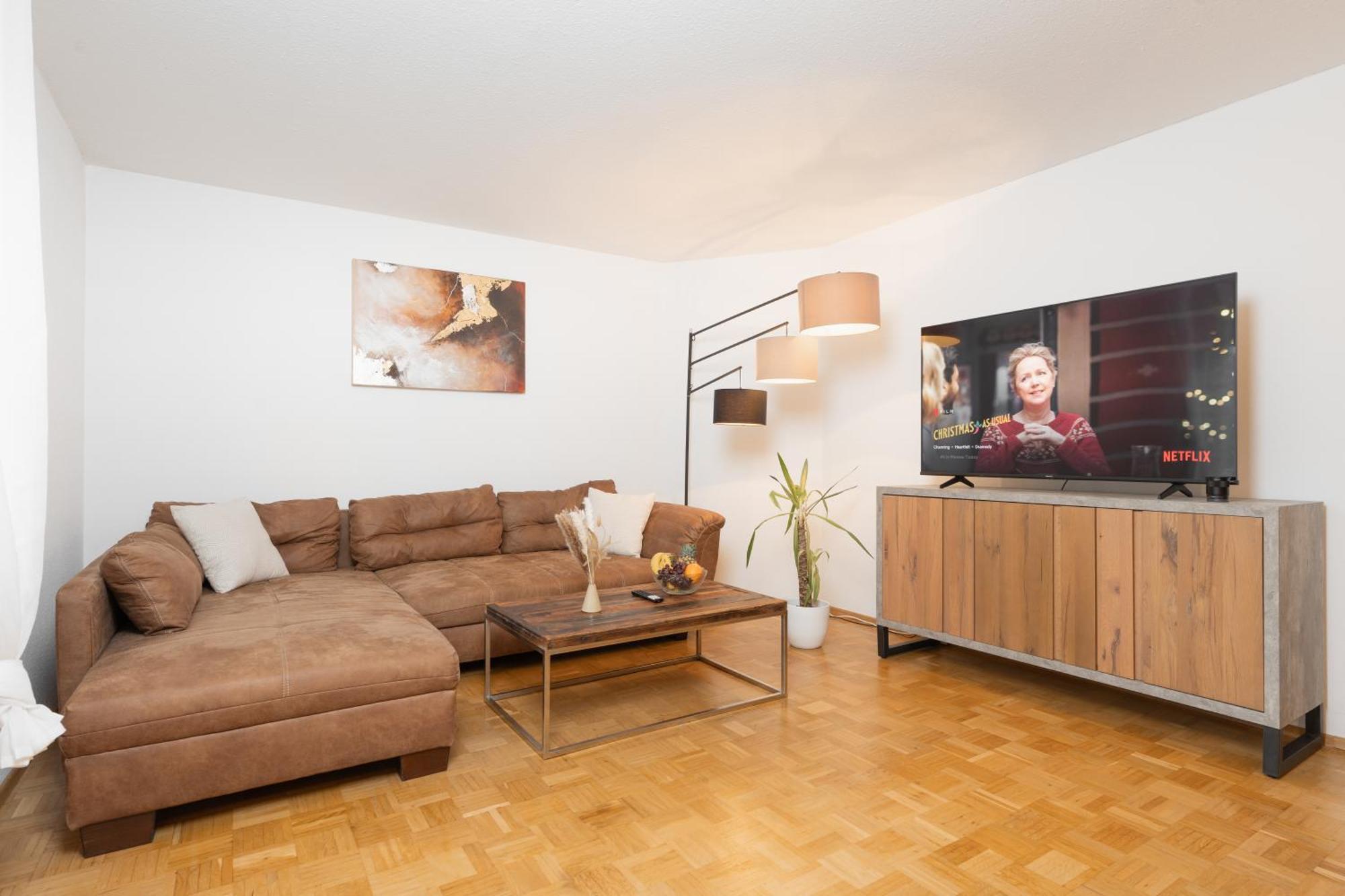 Appartement Untersee-suite Istayunixi Seenaehe-terrasse-workspace-netflix-parkplatz