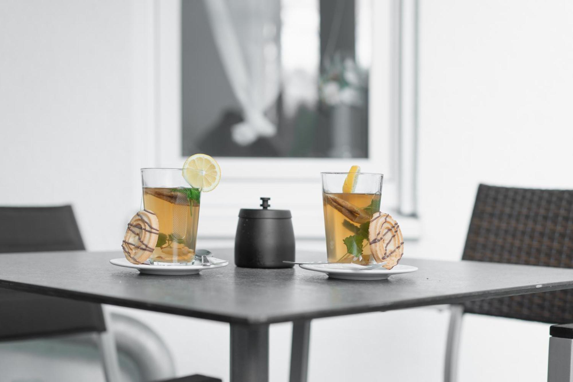 Appartement Untersee-suite Istayunixi Seenaehe-terrasse-workspace-netflix-parkplatz